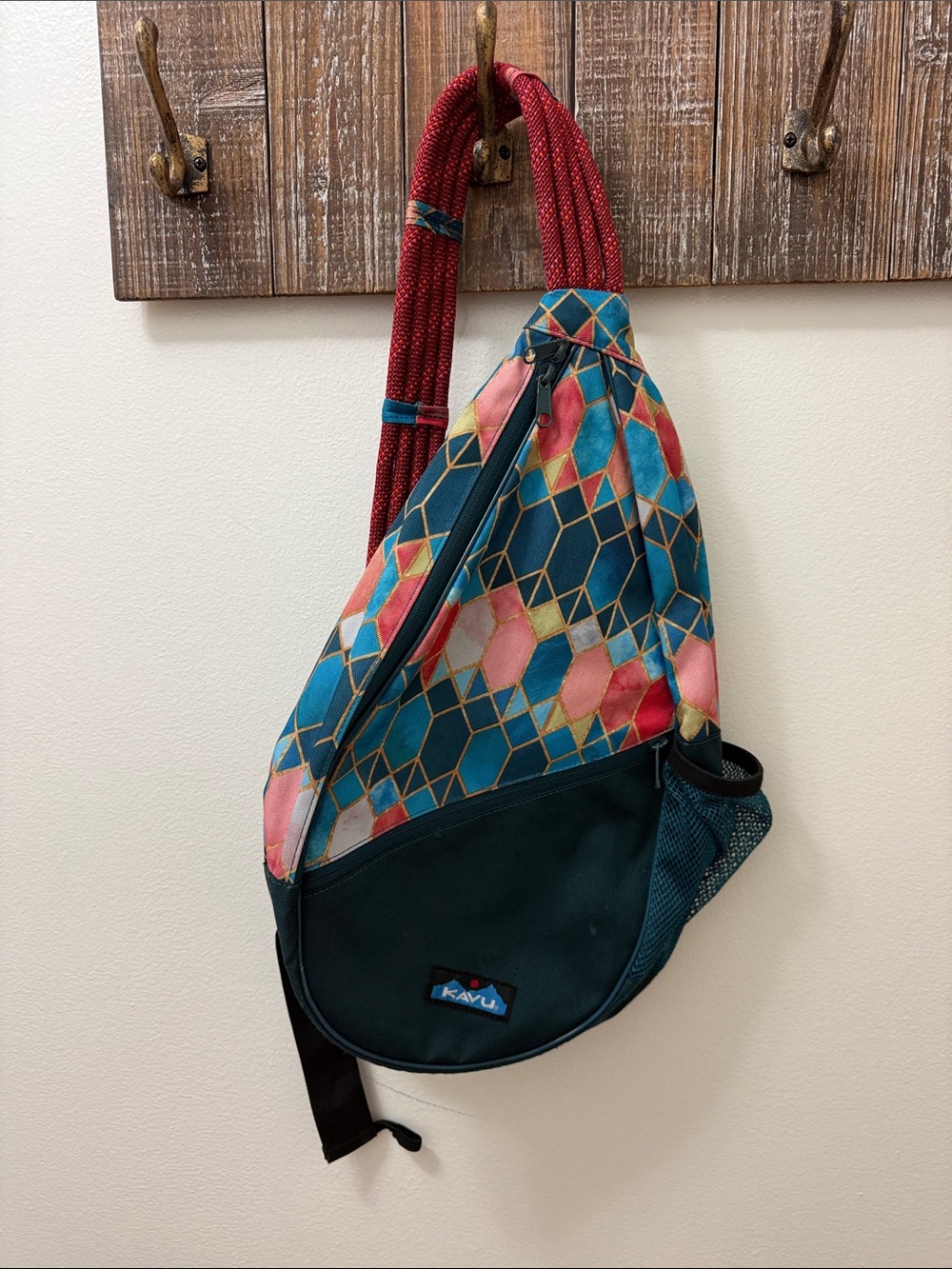 KAVU Paxton Pack Rope Sling Bag - Stained Glass Pattern